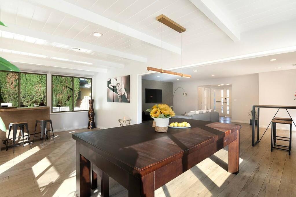 Large Home With Pool + Jacuzzi Los Angeles Eksteriør billede