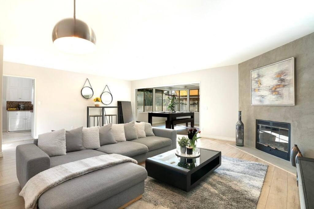 Large Home With Pool + Jacuzzi Los Angeles Eksteriør billede